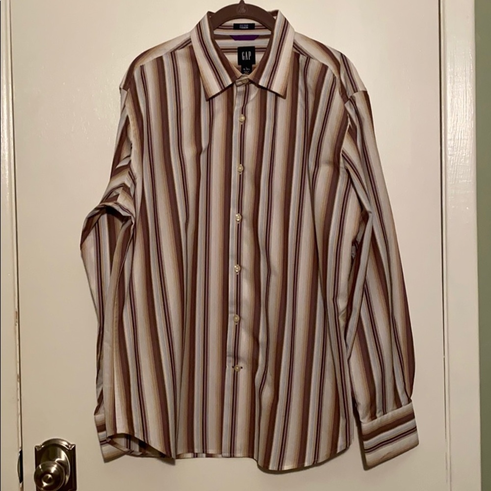 Gap Men’s Fitted Premium size 16-16 1/2 shirt